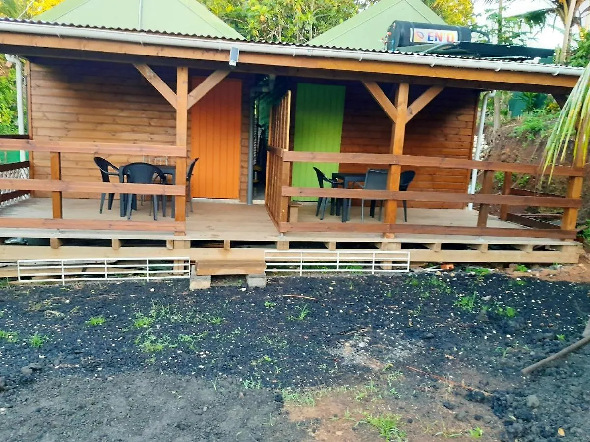 Bungalow Charmant A Petit-Bourg Avec Jardin Prive