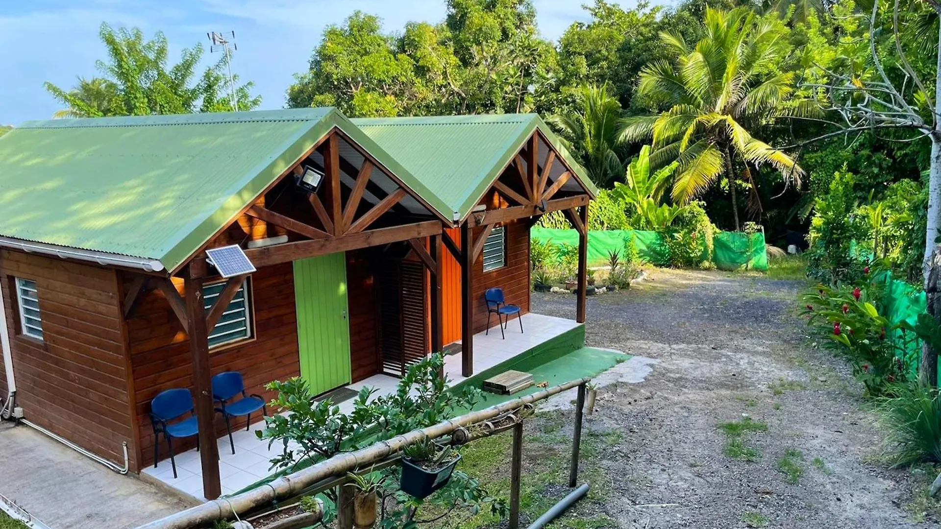 Holiday home Bungalow Charmant A Petit-Bourg Avec Jardin Prive