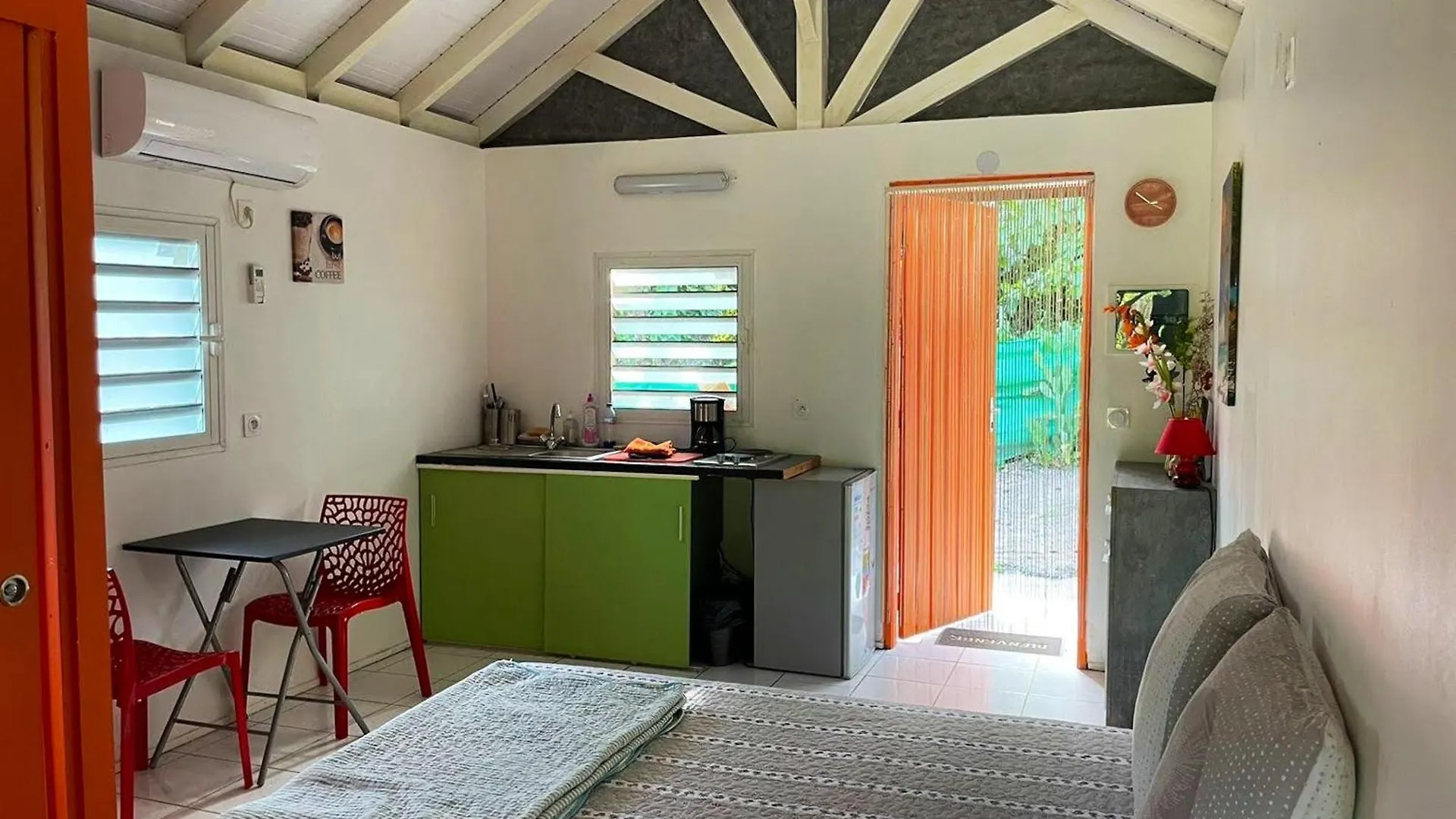 Bungalow Charmant A Petit-Bourg Avec Jardin Prive 0*,  Guadeloupe